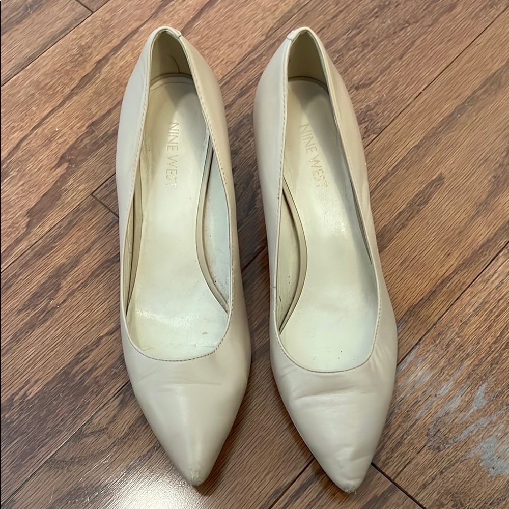 Nine West Women's Cream Pumps